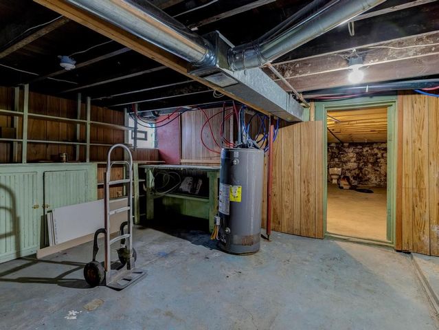 1202 Irwin St, Aliquippa, PA 15001