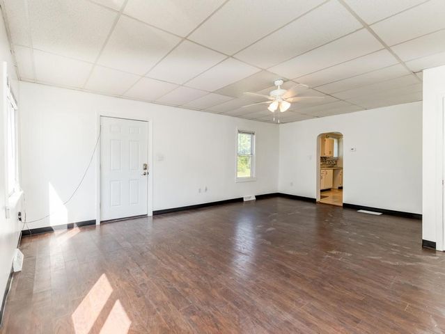 1202 Irwin St, Aliquippa, PA 15001