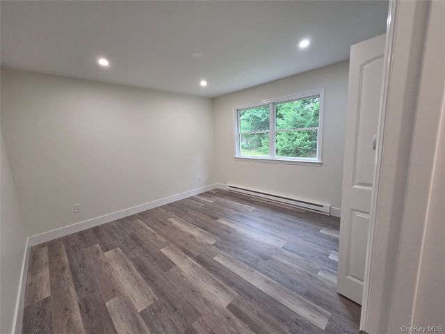 19 Manchester Road, Rock Hill, NY 12775
