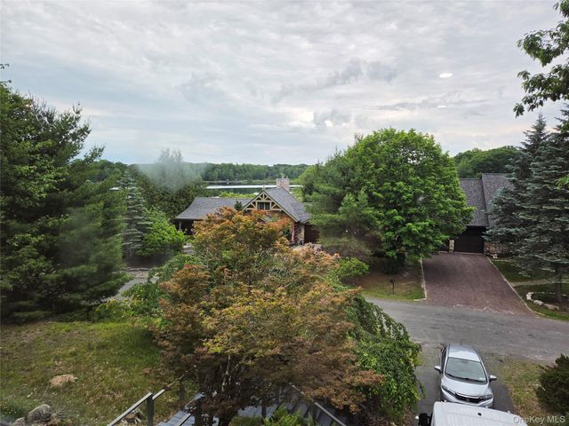19 Manchester Road, Rock Hill, NY 12775