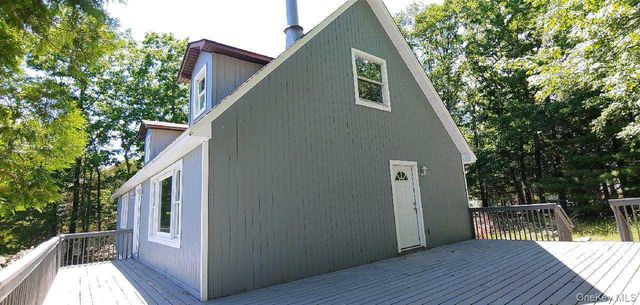 19 Manchester Road, Rock Hill, NY 12775
