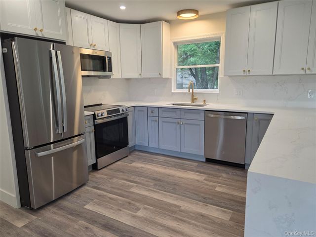19 Manchester Road, Rock Hill, NY 12775