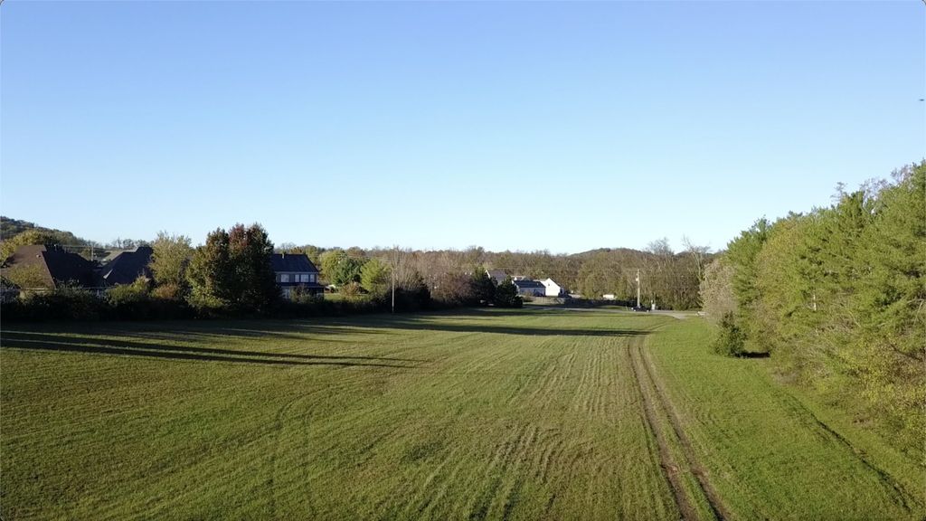 2705 Buckner Rd, Thompsons Station, TN 37179
