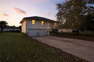 107 Date Street, Garden City, MO 64747