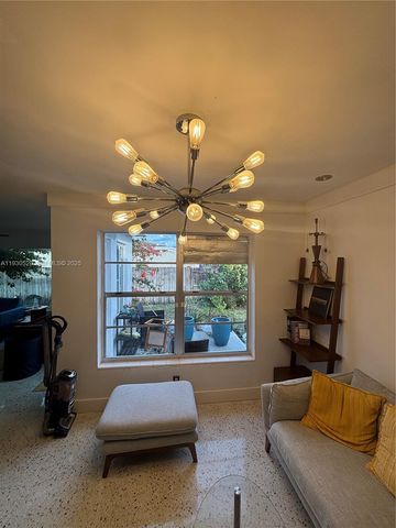 429 S 26th Ave, Hollywood, FL 33020