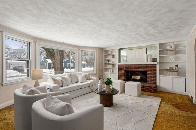 80 George Street, Warwick, RI 02888