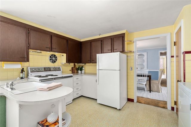 80 George Street, Warwick, RI 02888