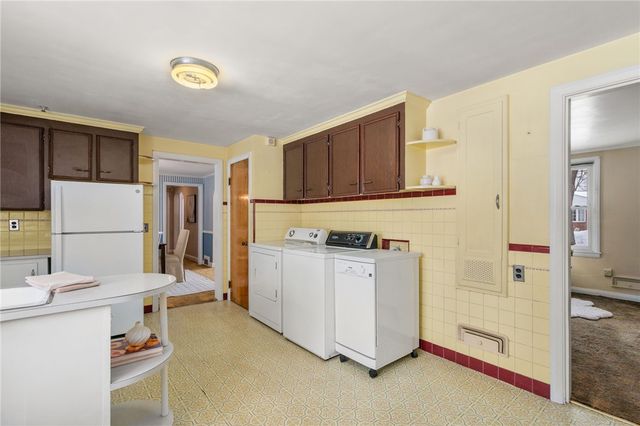 80 George Street, Warwick, RI 02888