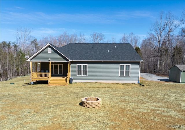 496 Halls Store Rd, Mineral, VA 23117