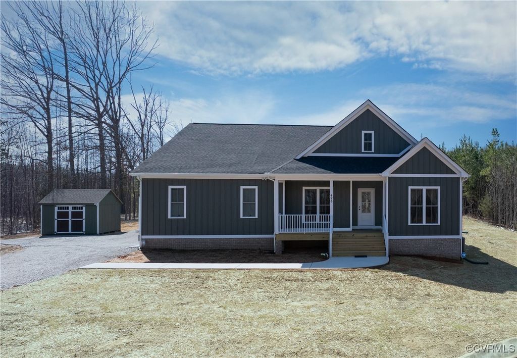 496 Halls Store Rd, Mineral, VA 23117
