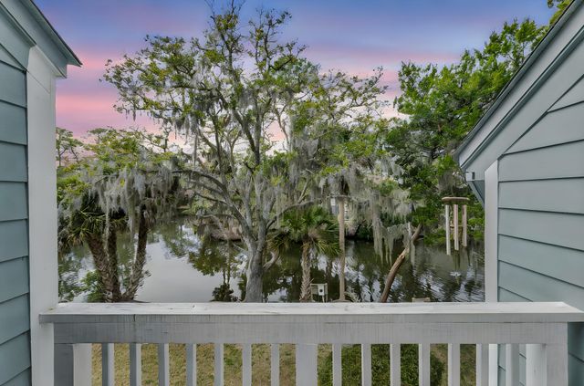 496 Sea Cloud Circle, Edisto Island, SC 29438