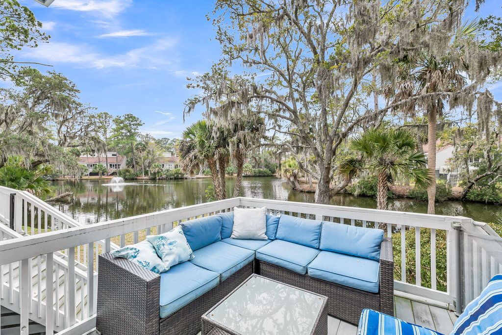 Image 10 of property listing at 496 Sea Cloud Circle, Edisto Island, SC 29438