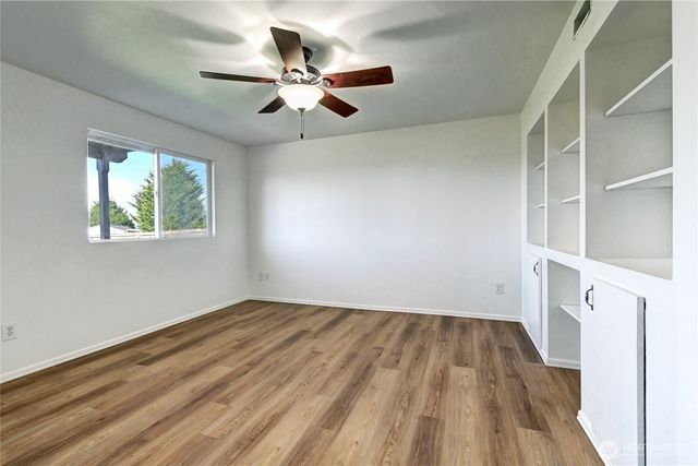 8025 Vista Drive, Arlington, WA 98223