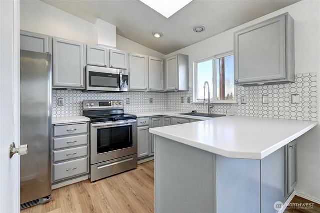 8025 Vista Drive, Arlington, WA 98223