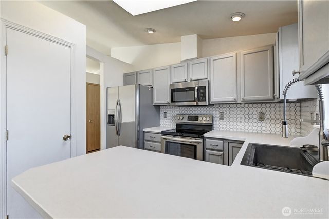 8025 Vista Drive, Arlington, WA 98223