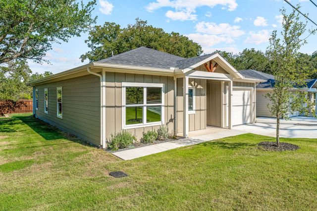 809 Branding Iron Trail, Granbury, TX 76049