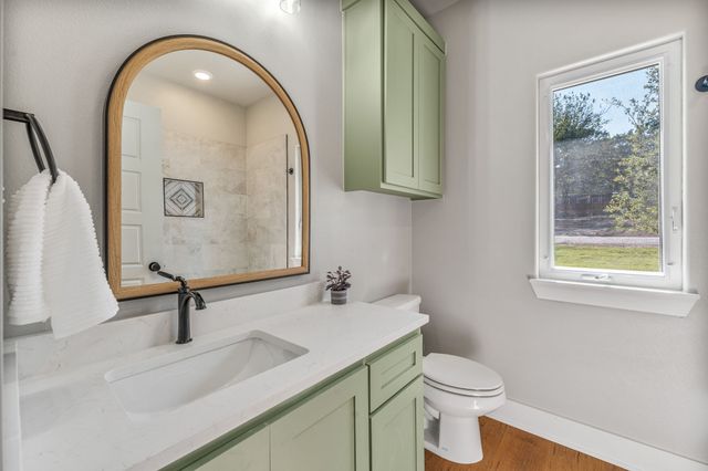 809 Branding Iron Trail, Granbury, TX 76049