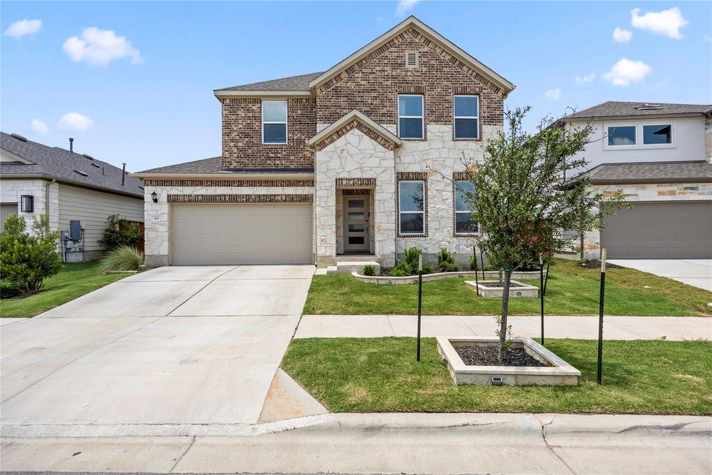 315 Doodle LN, Hutto, TX 78634
