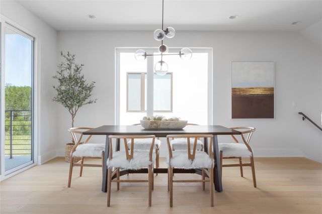 7809 Old Bee Caves RD 18, Austin, TX 78735