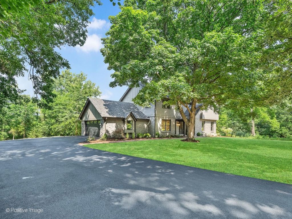 28w600 Indian Knoll Road, West Chicago, IL 60185 — photo 2