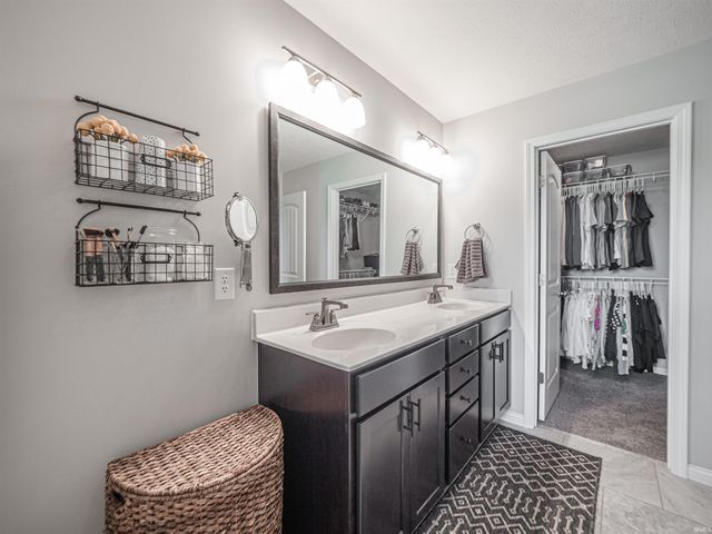 13232 Prairie Drive, Evansville, IN 47725