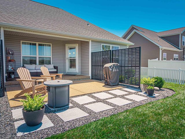 13232 Prairie Drive, Evansville, IN 47725
