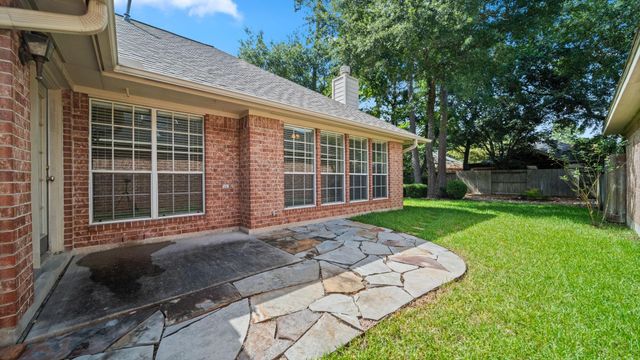 58 W Sienna Place, The Woodlands, TX 77382