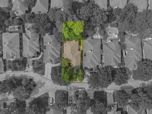 58 W Sienna Place, The Woodlands, TX 77382