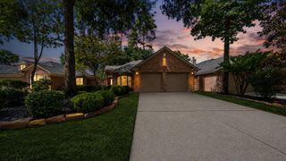 58 W Sienna Place, The Woodlands, TX 77382