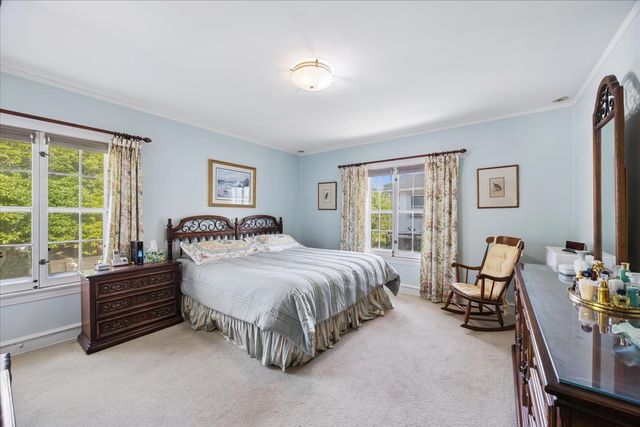 935 Monroe Avenue, River Forest, IL 60305