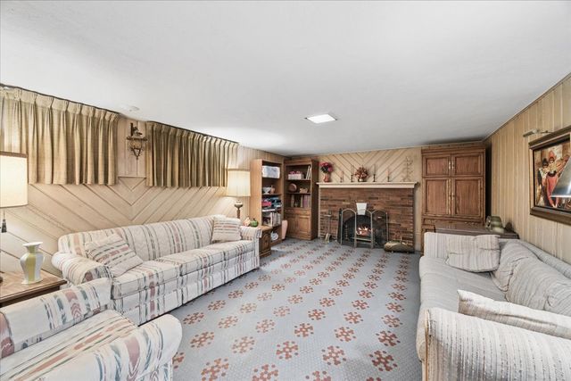 935 Monroe Avenue, River Forest, IL 60305
