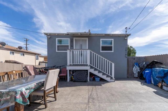 2016 E 10th Street, National City, CA 91950
