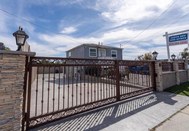 2016 E 10th Street, National City, CA 91950