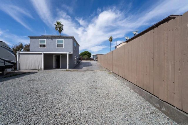 2016 E 10th Street, National City, CA 91950