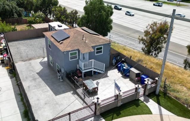 2016 E 10th Street, National City, CA 91950