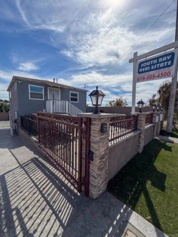 2016 E 10th Street, National City, CA 91950