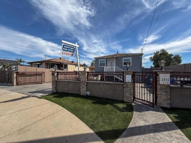 2016 E 10th Street, National City, CA 91950