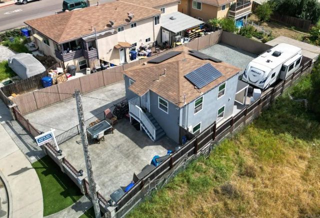 2016 E 10th Street, National City, CA 91950