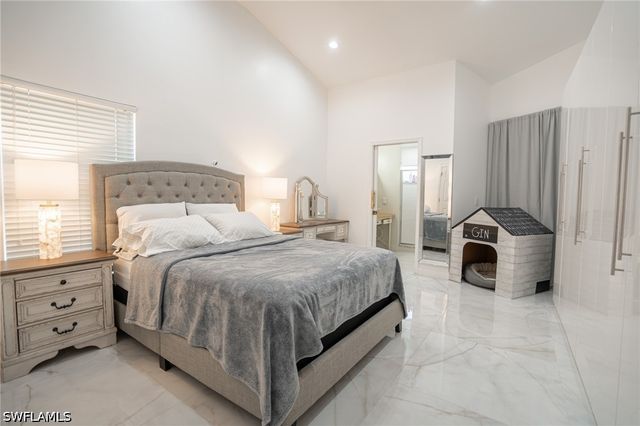 7712 Citrus Hill LN, Naples, FL 34109
