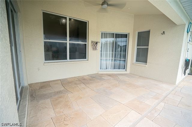 7712 Citrus Hill LN, Naples, FL 34109