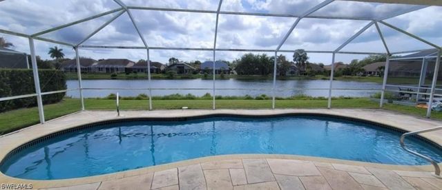 7712 Citrus Hill LN, Naples, FL 34109