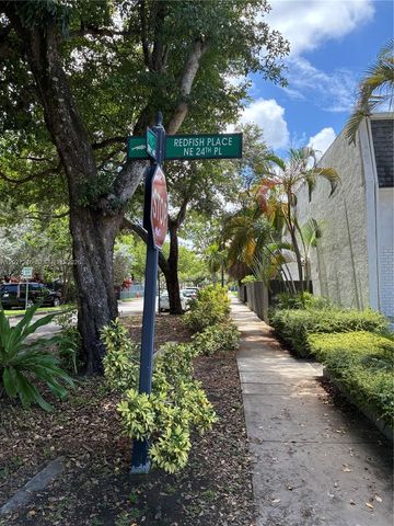13509 NE 24th Pl, North Miami, FL 33181