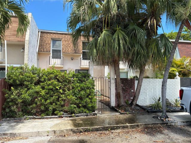 13509 NE 24th Pl, North Miami, FL 33181