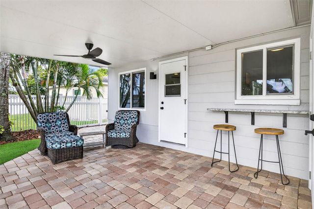 5519 COMMONWEALTH AVENUE N, St Petersburg, FL 33703