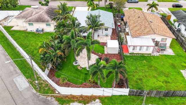 5519 COMMONWEALTH AVENUE N, St Petersburg, FL 33703