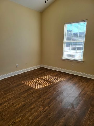 316 Rowlette Cir, Murfreesboro, TN 37127