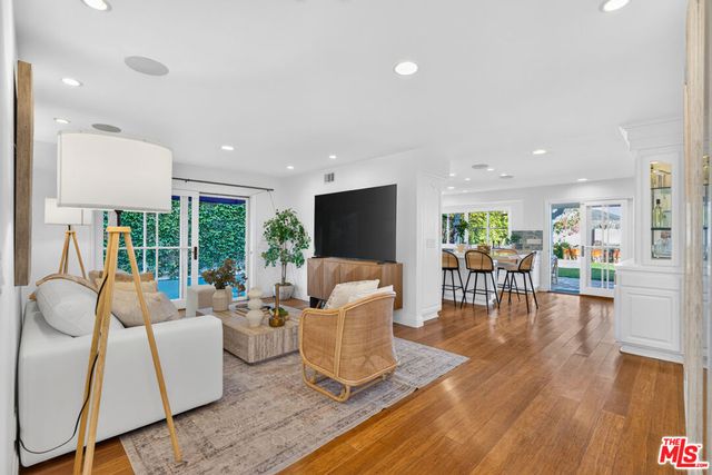 2663 Cordelia Road, Los Angeles, CA 90049