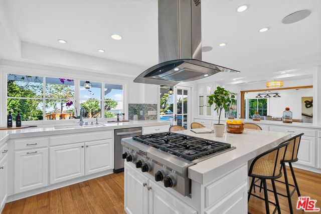 2663 Cordelia Road, Los Angeles, CA 90049