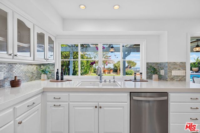 2663 Cordelia Road, Los Angeles, CA 90049