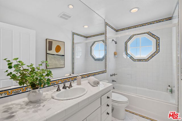 2663 Cordelia Road, Los Angeles, CA 90049